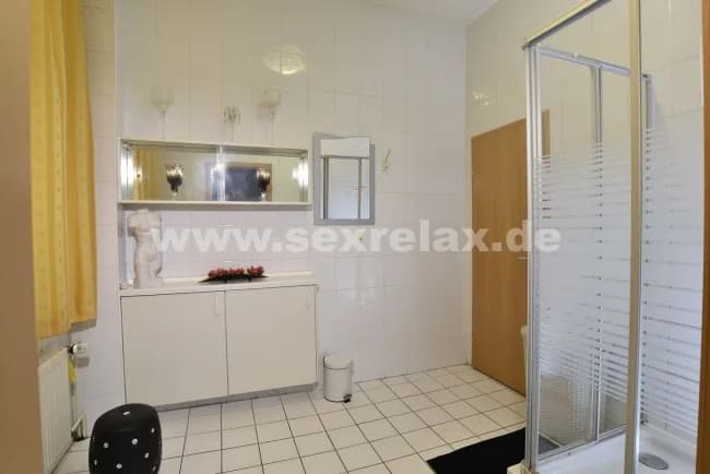 Gallery image 12