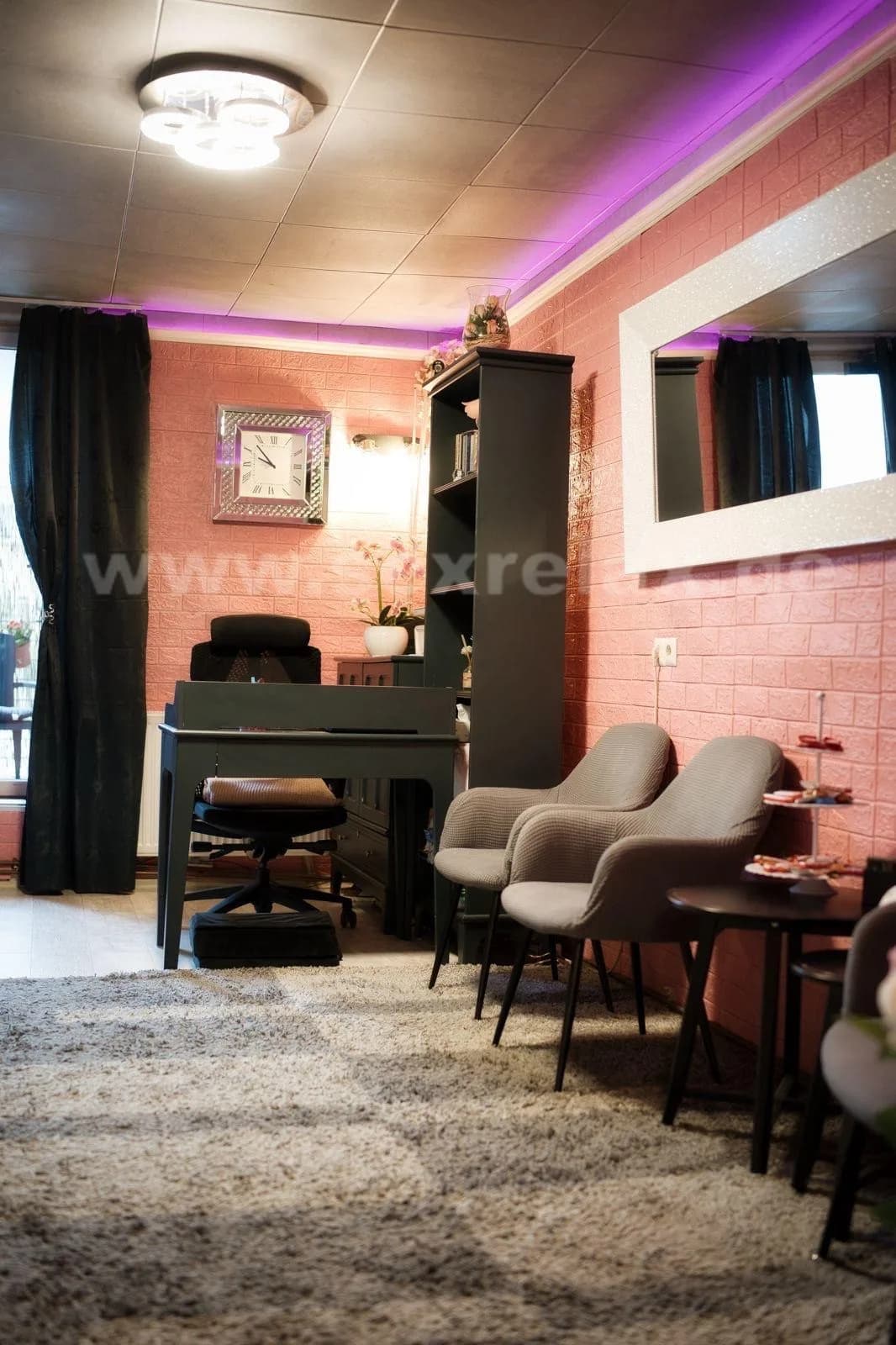 Gallery image 7