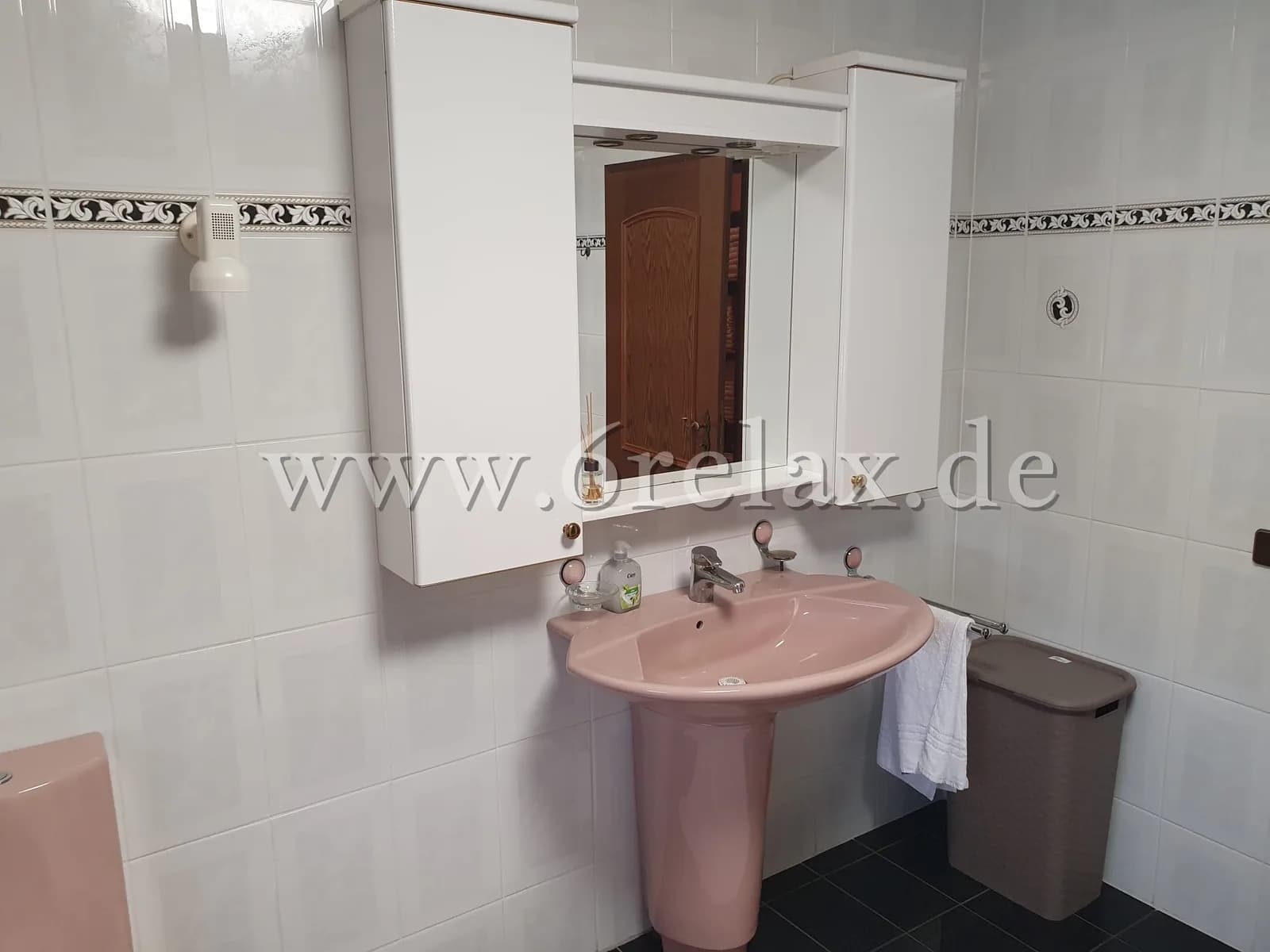Gallery image 12
