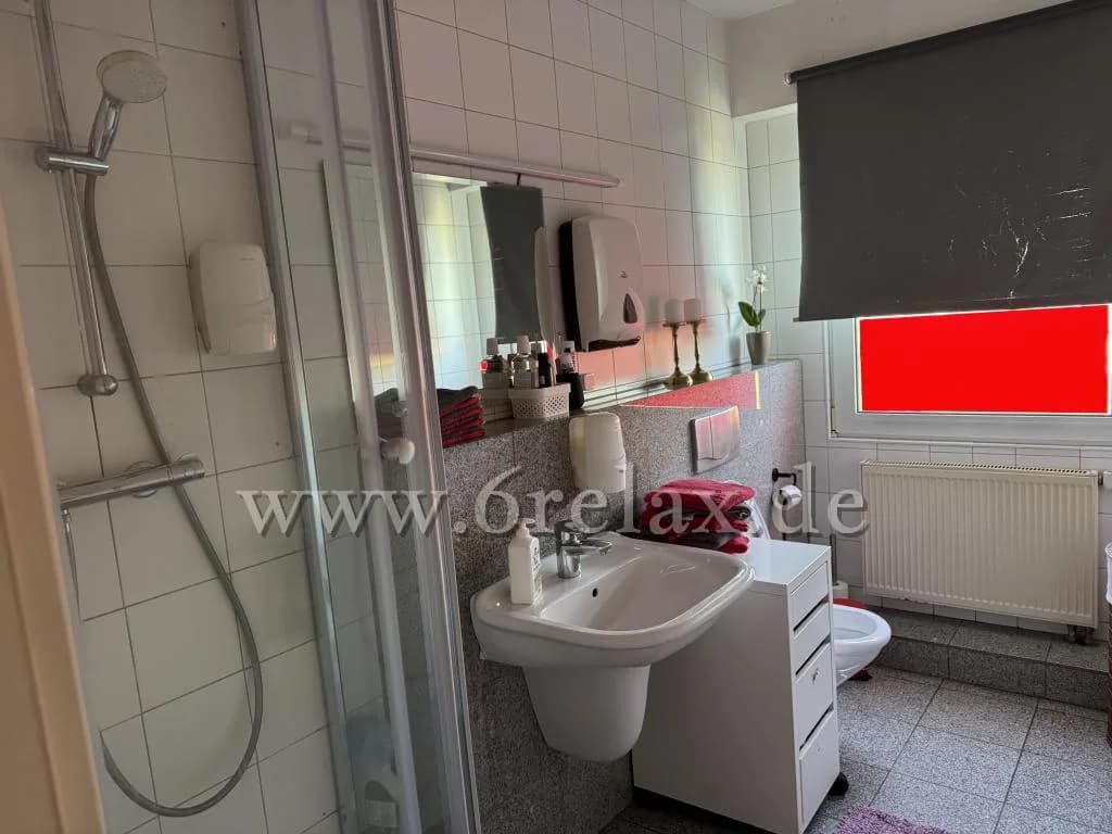 Gallery image 12