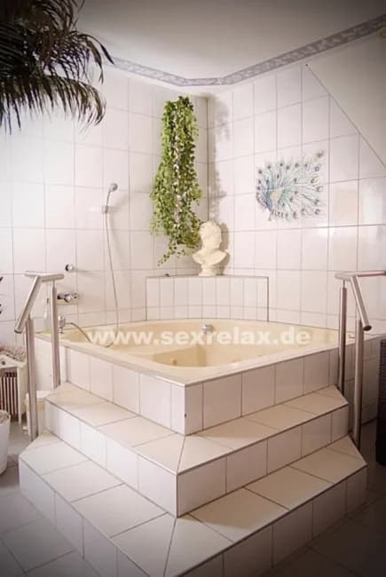Gallery image 10