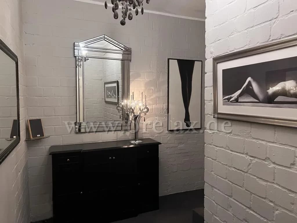 Gallery image 13