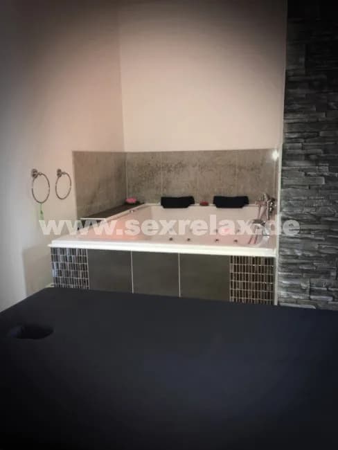 Gallery image 12