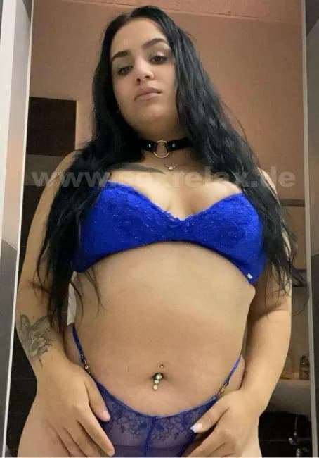 Hottie Pamela